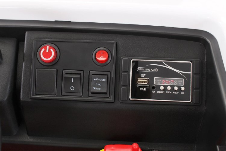 Actionbikes_Feuerwehr_LL911_Rot_5052303031393838302D3031_cockpit_rechts_OL_1620x1080_96496.jpg