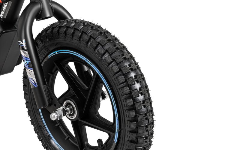 06-kindermotorraeder-schwarz-actionbikes-motors-blau-balance-bike-rad-vorne.jpg