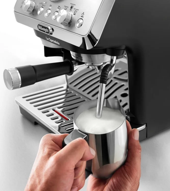 Ekspres ciśnieniowy DeLonghi EC9155.MB