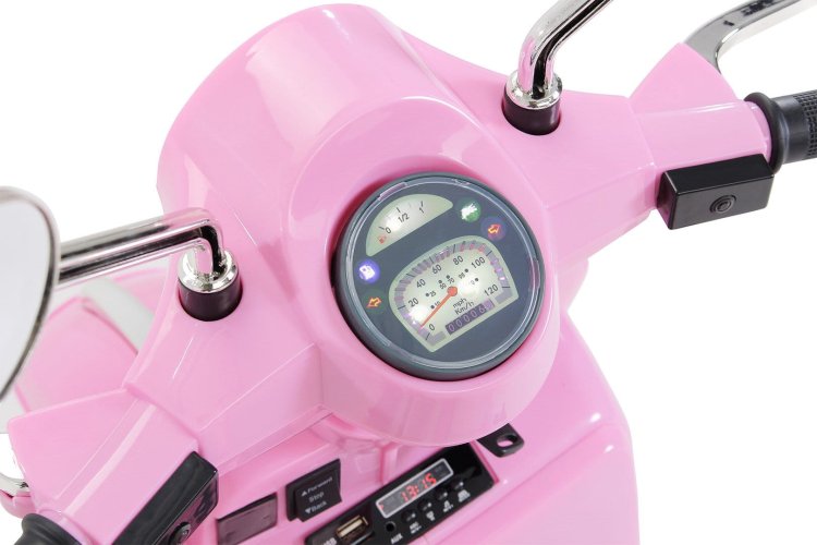 Actionbikes_Vespa_PX150_Pink_5052303031393932332D3034_tacho_OL_1620x1080_98299.jpg