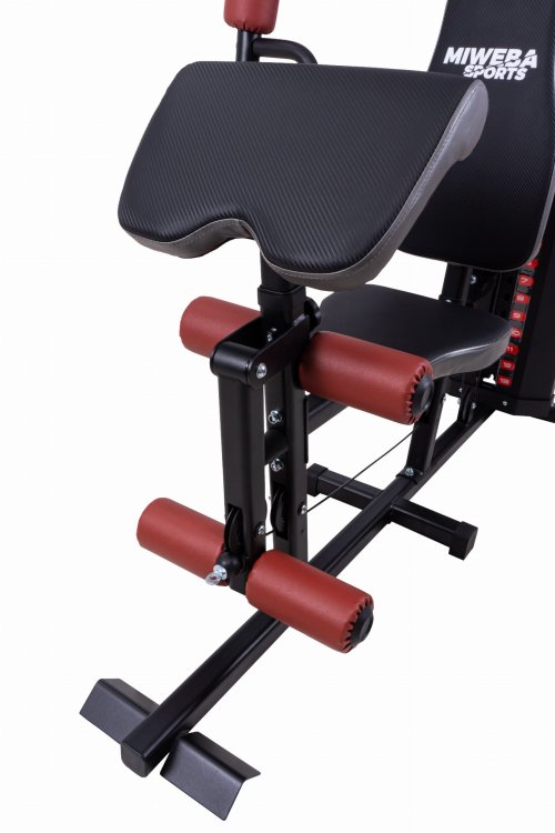 05_kraftstation_schwarz_braun_miweba_sports_mk500_pro_vorne_links.jpg