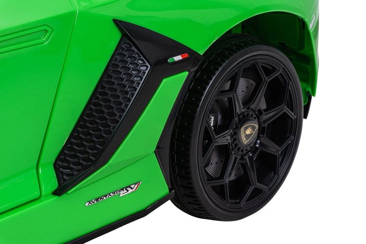 18_kinder_elektroauto_gruen_einsitzer_actionbikes_motors_aventador_rad_hinten.jpg