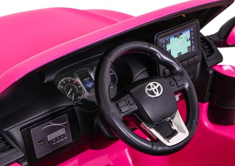 Toyota Hilux na akumulator dla dzieci Różowy + Napęd 4x4 + Pilot + 2 bagażniki + Radio MP3 + LED
