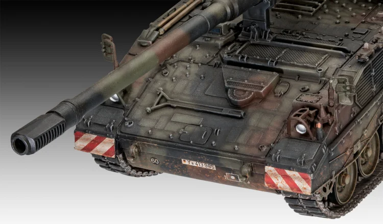 03279_Panzerhaubitze_2000_03.jpg