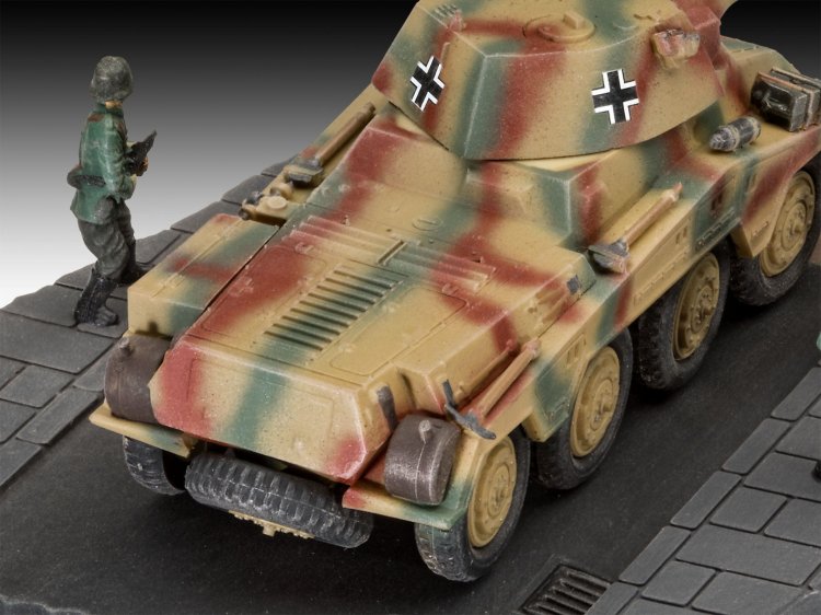 03288_Sd_Kfz_234_2_Puma_04.jpg