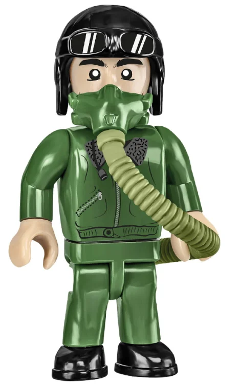 5825-figurine-1-RGB-72ppi.jpg