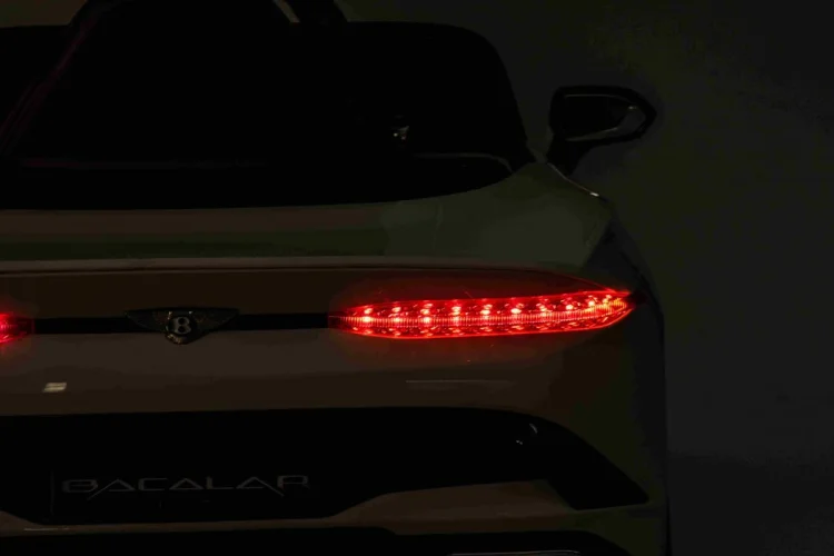 Pojazd Bentley Bacalar Biały