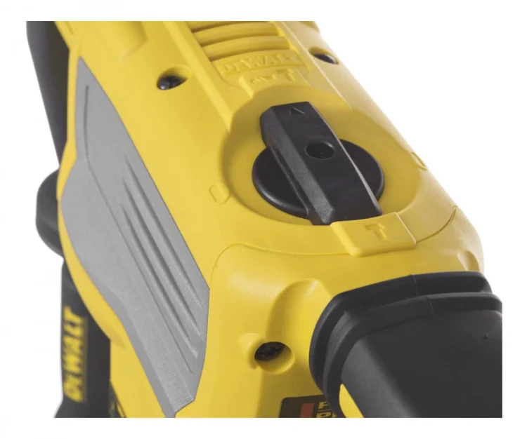 Młot wiercąco-kłujący 1350W Dewalt D25614K