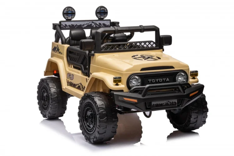 Pojazd Toyota FJ Cruiser Beżowy