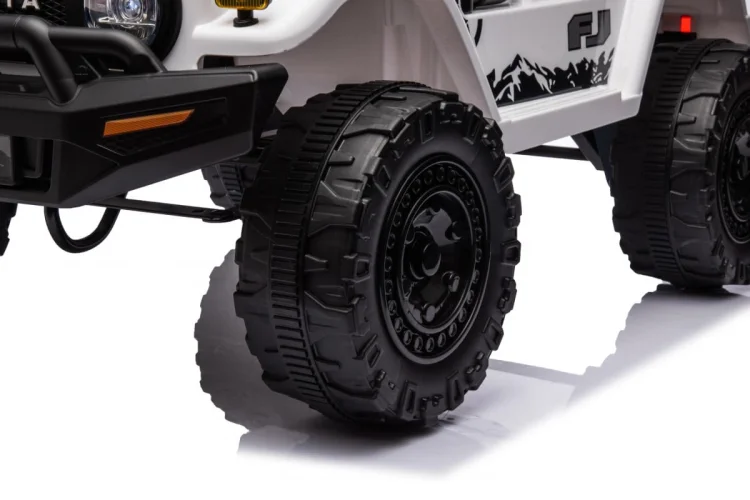 Pojazd Toyota FJ Cruiser Biały