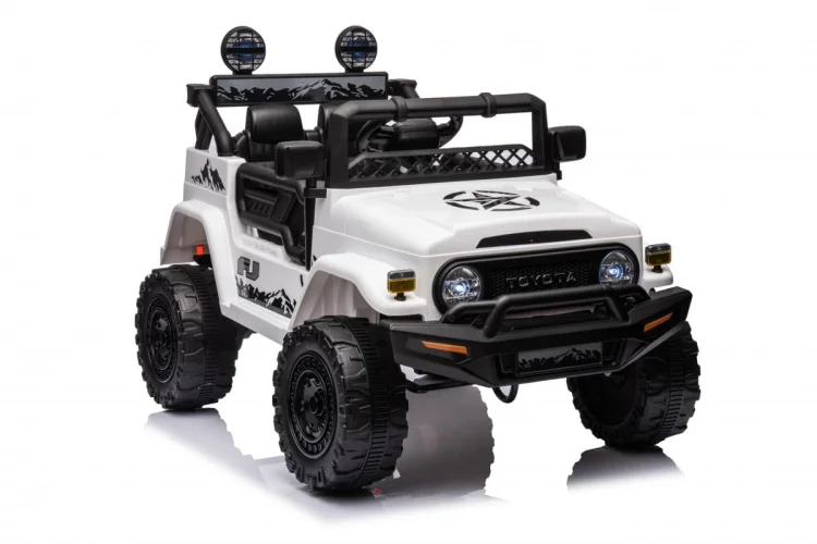 Pojazd Toyota FJ Cruiser Biały