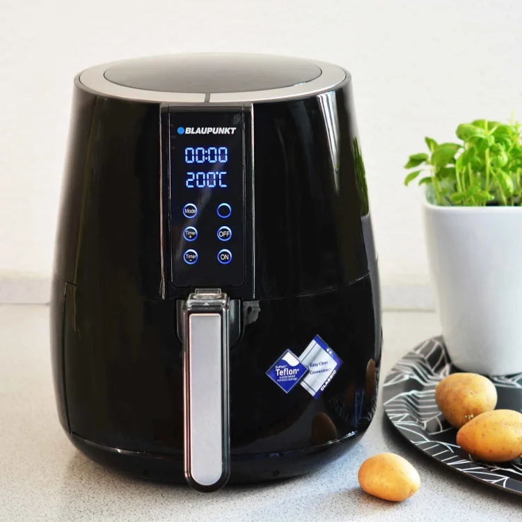 Frytownica Blaupunkt  AFD-501 (beztłuszczowa; 4 l; 2,5 kg; 1500W; czarny)