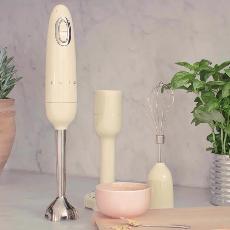 Blender ręczny SMEG HBF11CREU