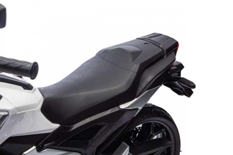 Motor Honda NC750X Biały