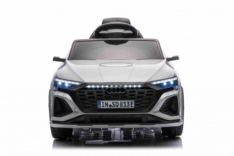 Pojazd Audi SQ8 Szary