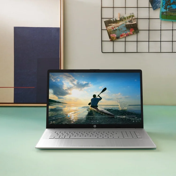 HP 17-cp3114nw Ryzen 7 7730U 17,3"FHD AG IPS 250nits 16GB DDR4 SSD512 Radeon RX Vega 8 Cam720p 41Wh Win11 2Y Natural Silver