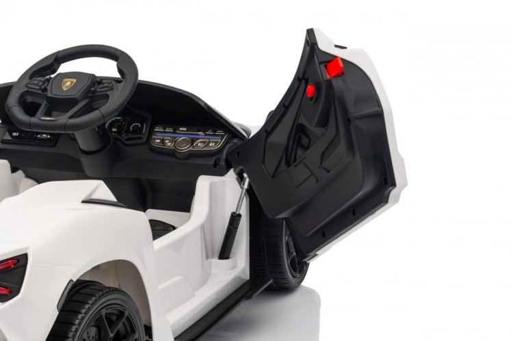 Pojazd Lamborghini Revuelto Białe