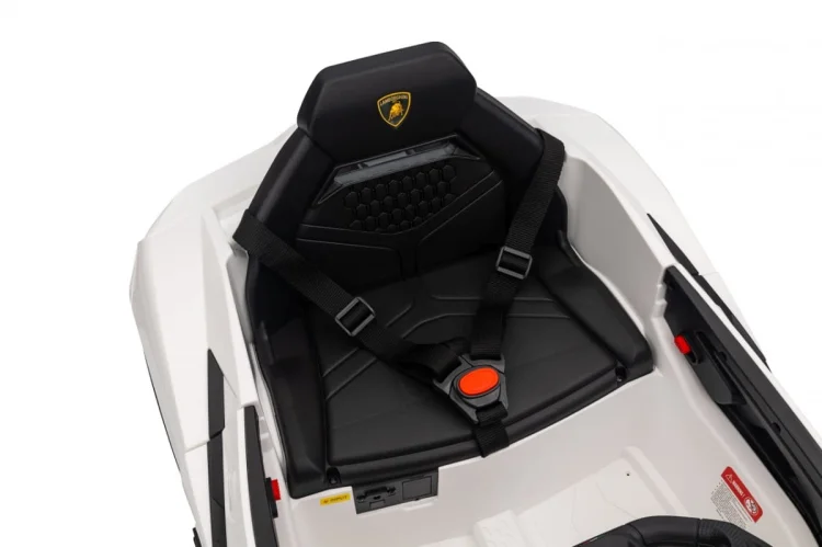 Pojazd Lamborghini Revuelto Białe