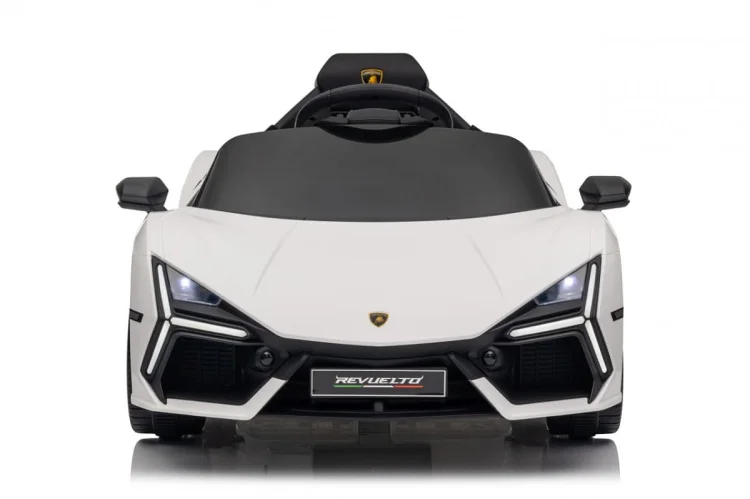 Pojazd Lamborghini Revuelto Białe