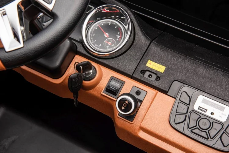 Pojazd Mercedes Benz MAYBACH G650 Czerwony