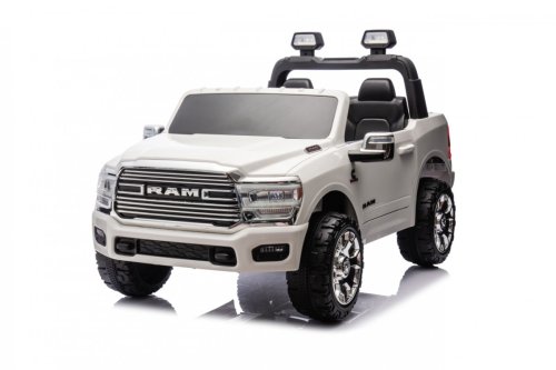 Pojazd RAM 3500 Biały