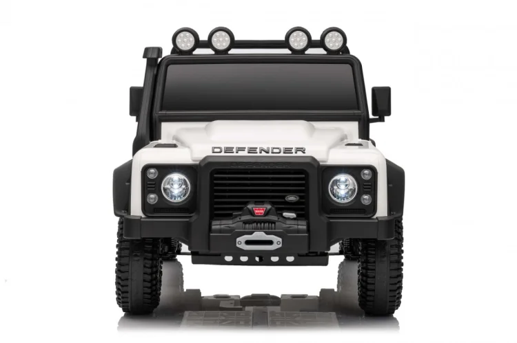 Pojazd Land Rover Defender 110 SVX Concept Biały