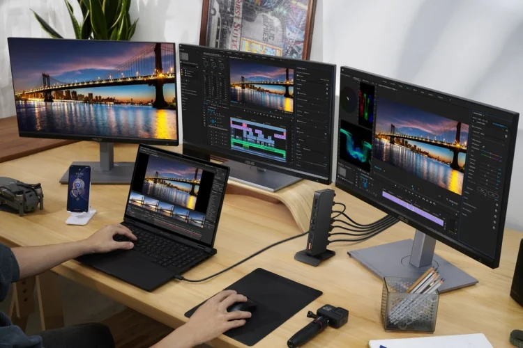 ASUS DC500 Triple 4K Thunderbolt™4 Dock 150Watt