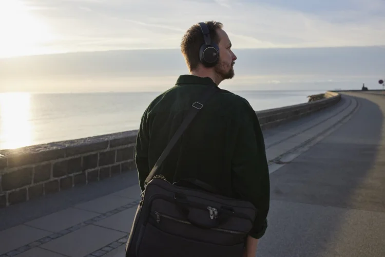 Słuchawki Poly Voyager Surround 80 UC Microsoft Teams Certified USB-C Headset +USB-C/A Adapter Retail Packaging