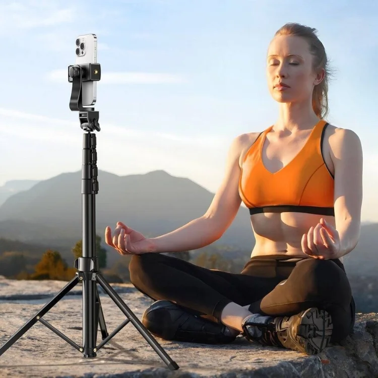 Ugreen selfie stick ze stojakiem i pilotem LP680 1.8m (czarny)