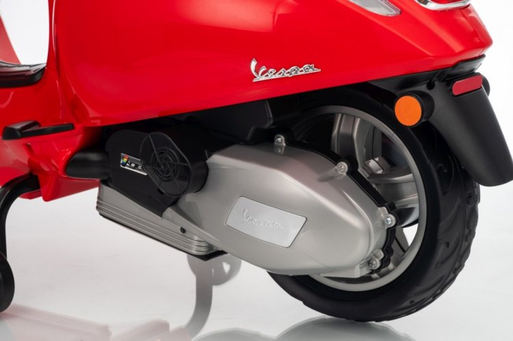 Pojazd Skuter Vespa ROMA Czerwony