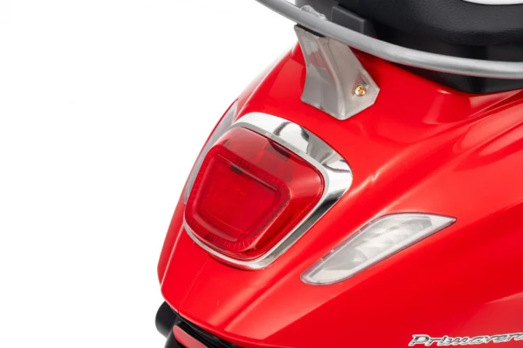 Pojazd Skuter Vespa ROMA Czerwony