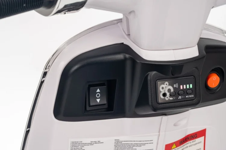 Pojazd Skuter Vespa ROMA Biały