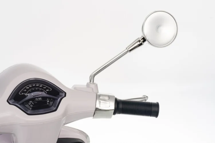 Pojazd Skuter Vespa ROMA Biały