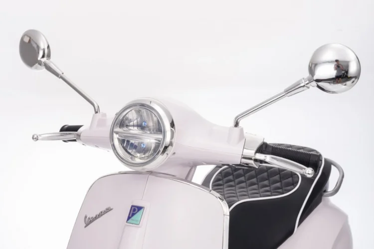 Pojazd Skuter Vespa ROMA Biały