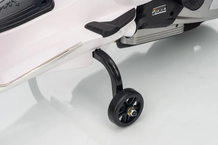 Pojazd Skuter Vespa ROMA Biały