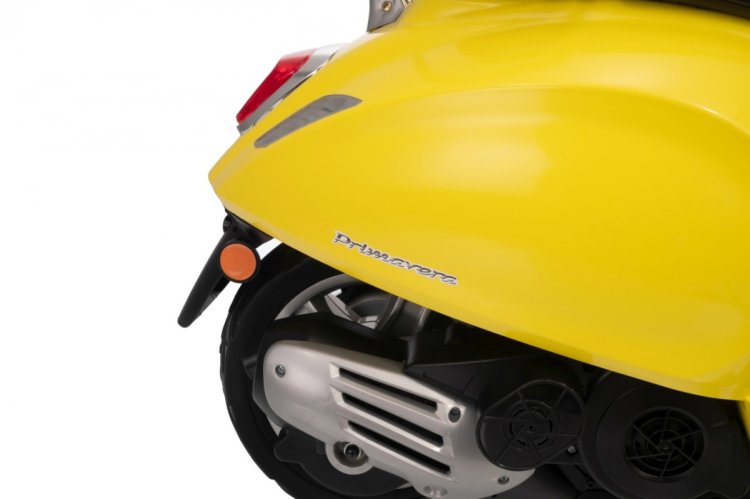 Pojazd Skuter Vespa ROMA Żółty