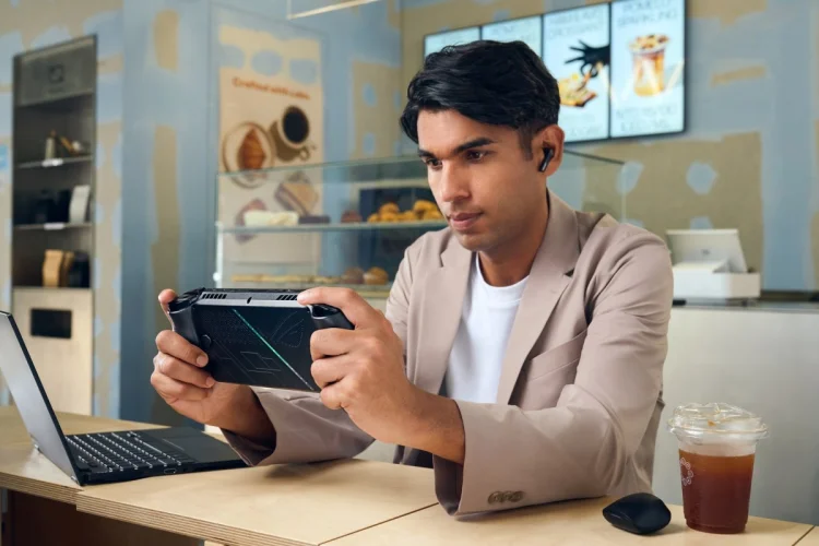 ASUS ROG Ally X RC73XA-NH011W Ryzen AI Z2 Extreme 7.0"FHD Touch 120Hz IPS-level 500nits Glossy 24GB LPDDR5X SSD1TB Radeon Graphics 80WHrs Win11 Black