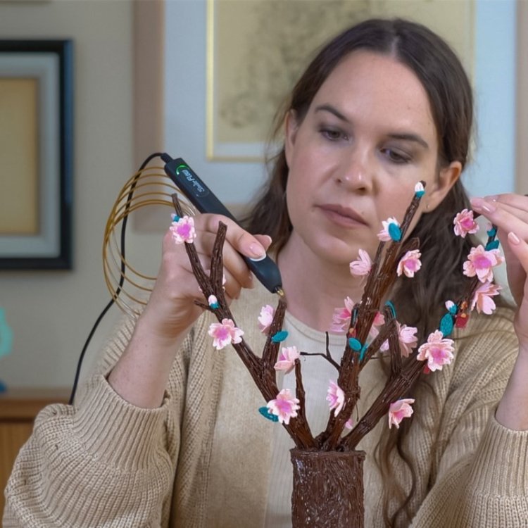 3DOODLER FLOW ESSENTIALS ZESTAW DŁUGOPISU DO DRUKOWANIA 3D + 8 SZT RÓŻNOKOLOROWYCH SZPUL FILAMENTU 1,75MM FLOW (WYPRZEDAŻ)