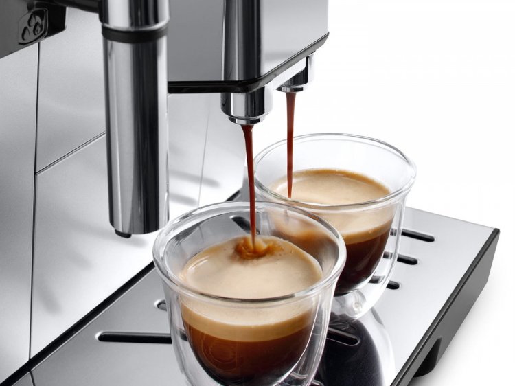Ekspres ciśnieniowy automatyczny DeLonghi Dinamica ECAM 350.55.B (1450W; kolor czarny) (WYPRZEDAŻ)