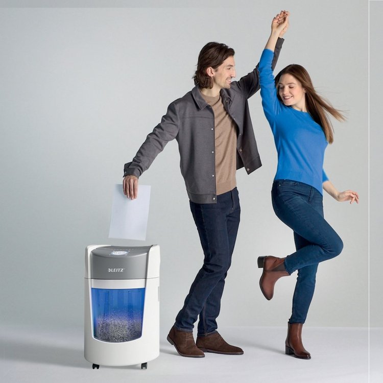 Niszczarka Leitz IQ OptiMax Small Office 350, 22l, P5, 8 kartek, Automatyczny Start/Stop, Funkcja cofania, Obrotowy pojemnik - 33% większa pojemność n
