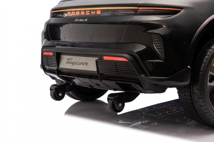 Pojazd Porsche Taycan Turbo S Czarny