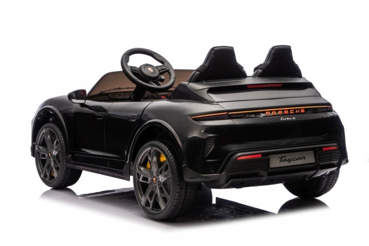 Pojazd Porsche Taycan Turbo S Czarny