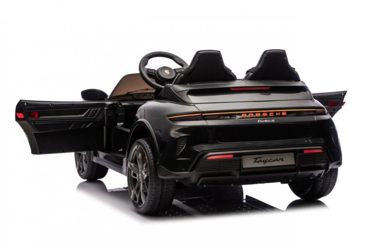 Pojazd Porsche Taycan Turbo S Czarny