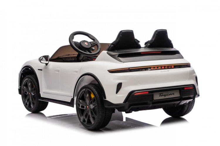 Pojazd Porsche Taycan Turbo S Biały