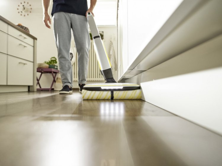 Mop elektryczny KARCHER FC 7 1.055-709.0 - Wersja z podpisem Karcher (WYPRZEDAŻ)