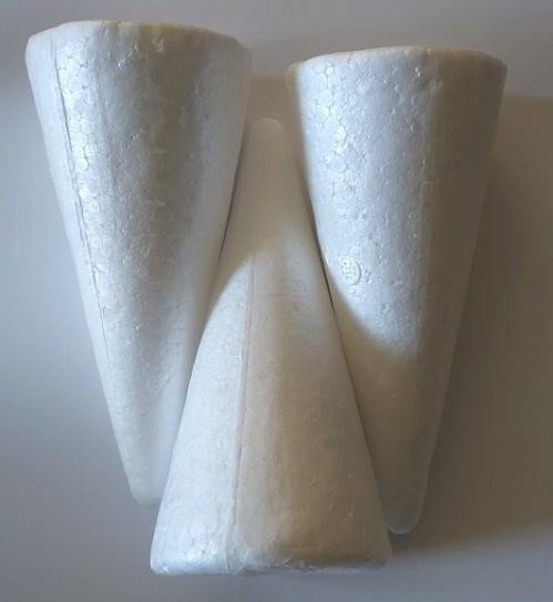 Stożki styropianowe 15cm 3szt